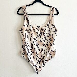 Express body contour animal print body suit